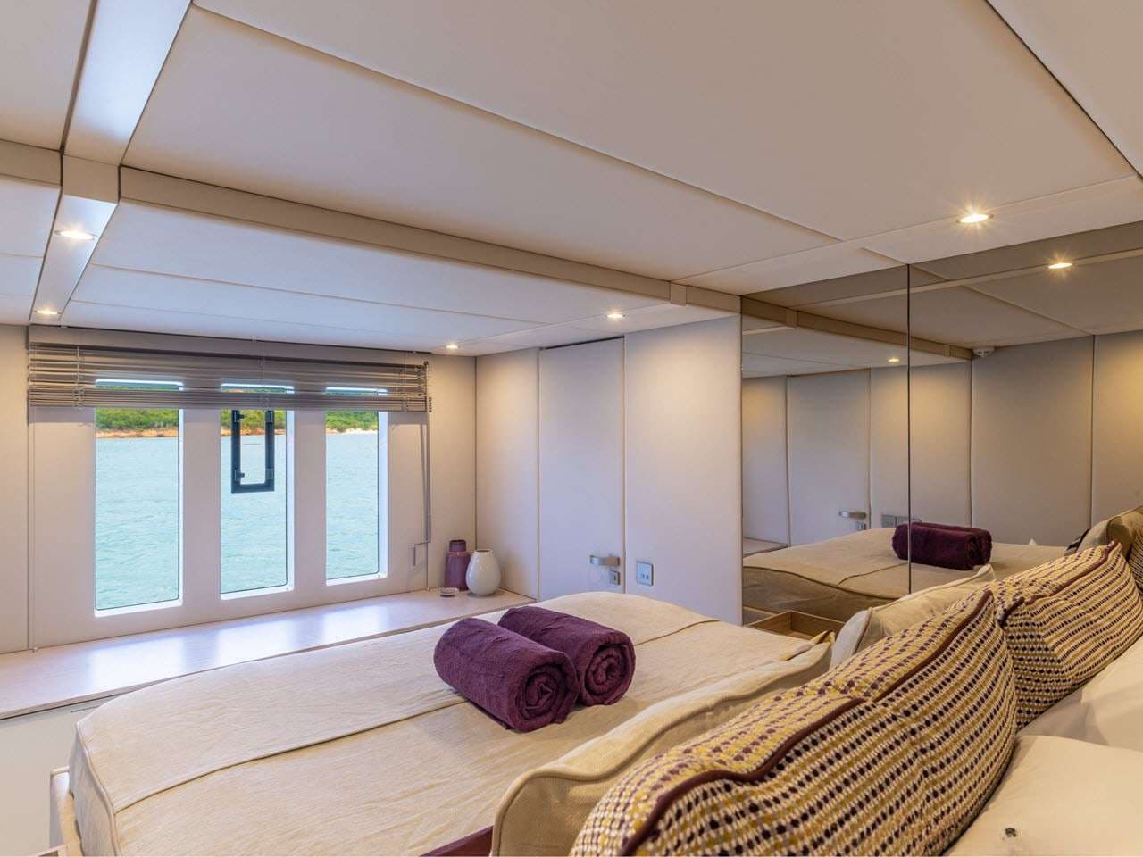 Double cabin