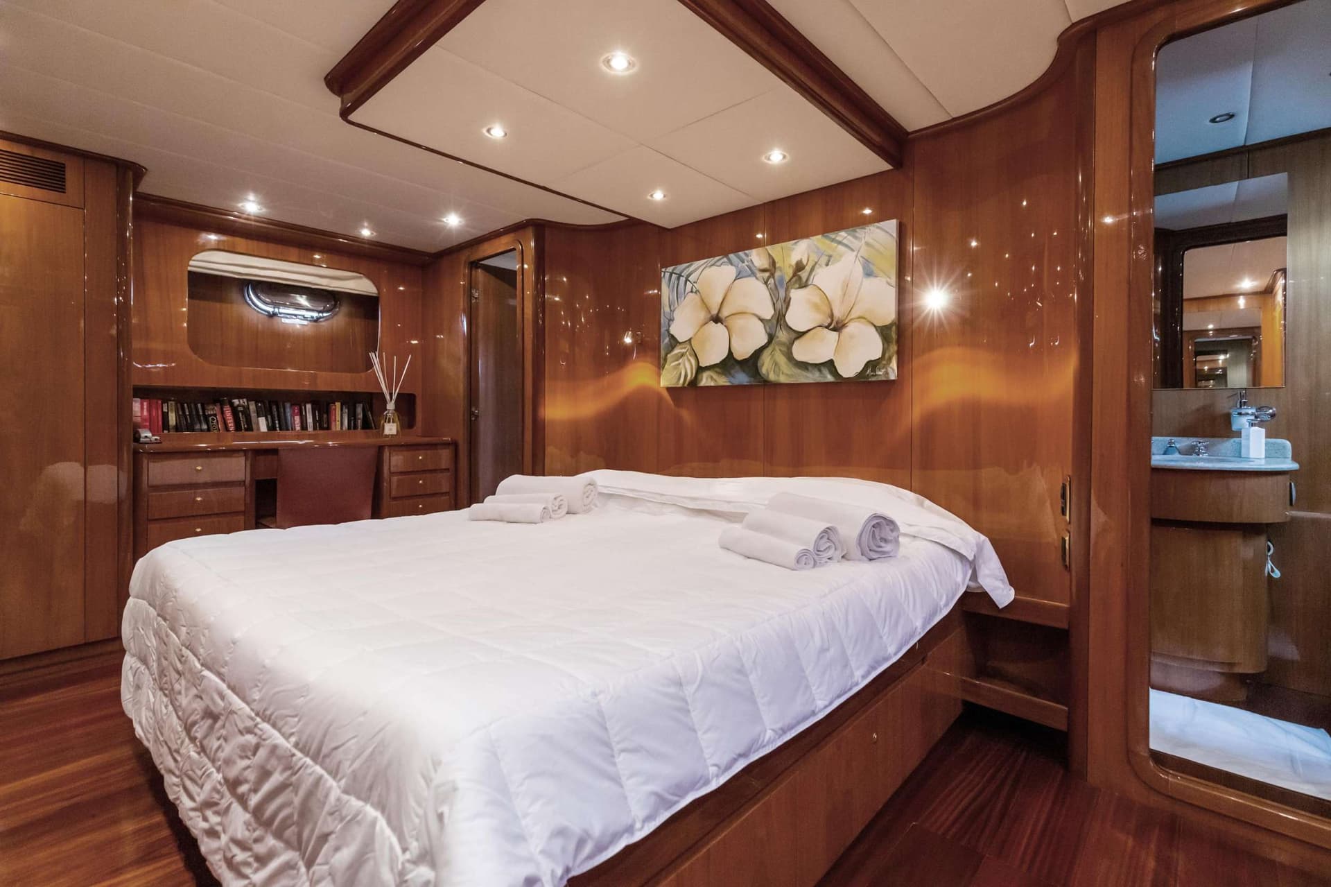 Vip Cabin