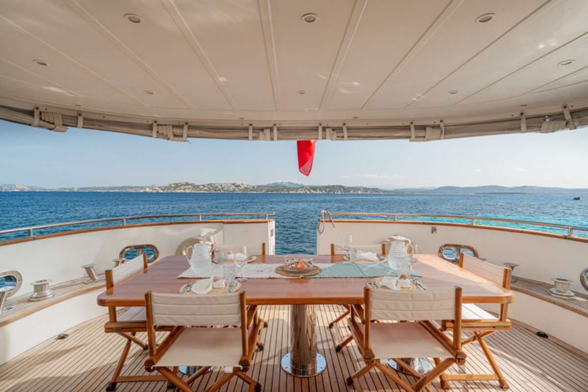 Al Fresco Lounge area