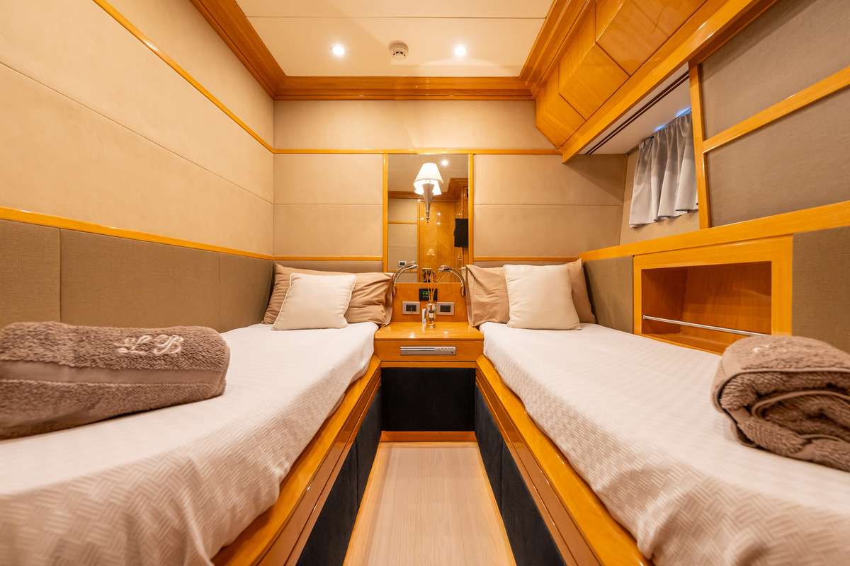 Twin Cabin