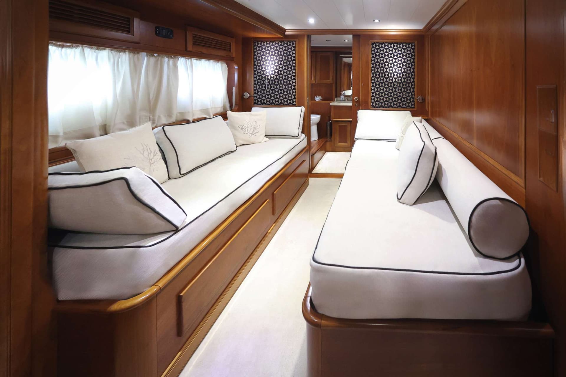 Twin Cabin