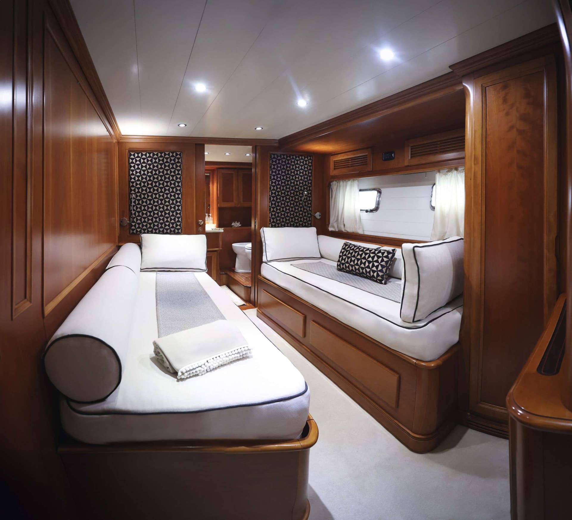 Twin Cabin