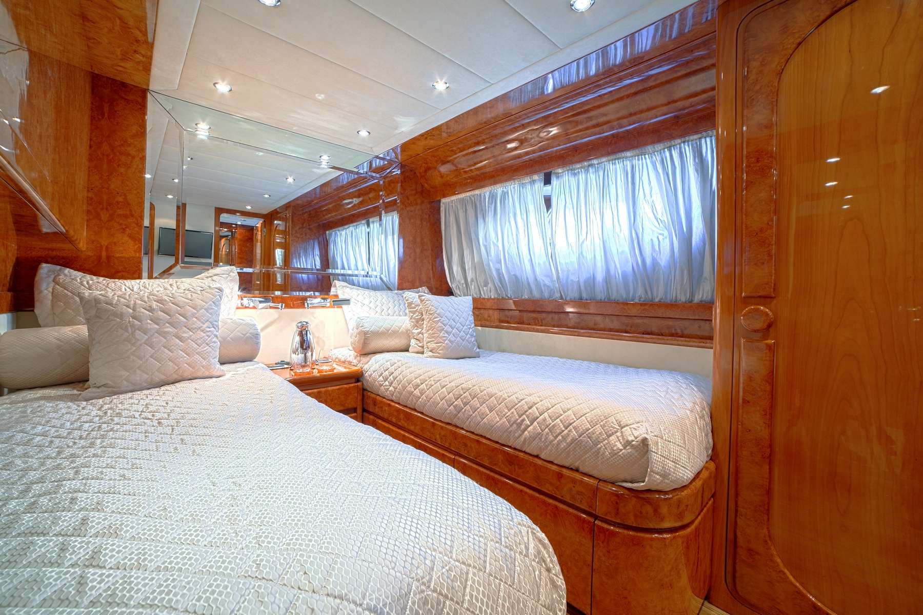 Twin Cabin