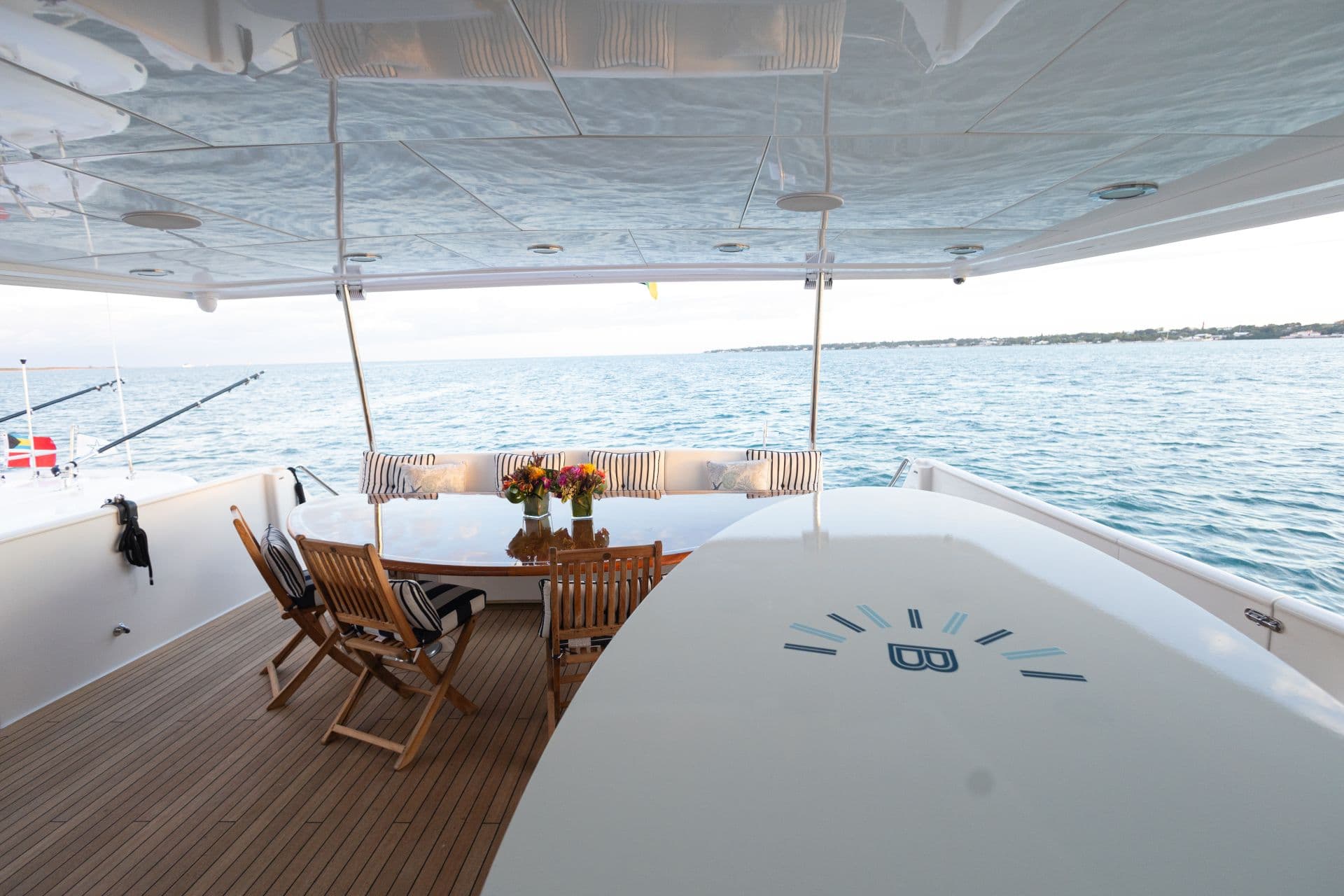Main deck aft