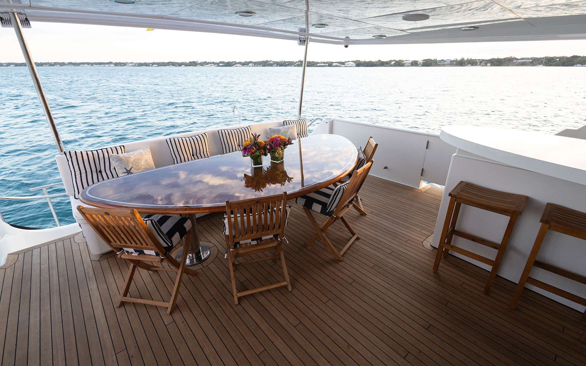 Main deck aft