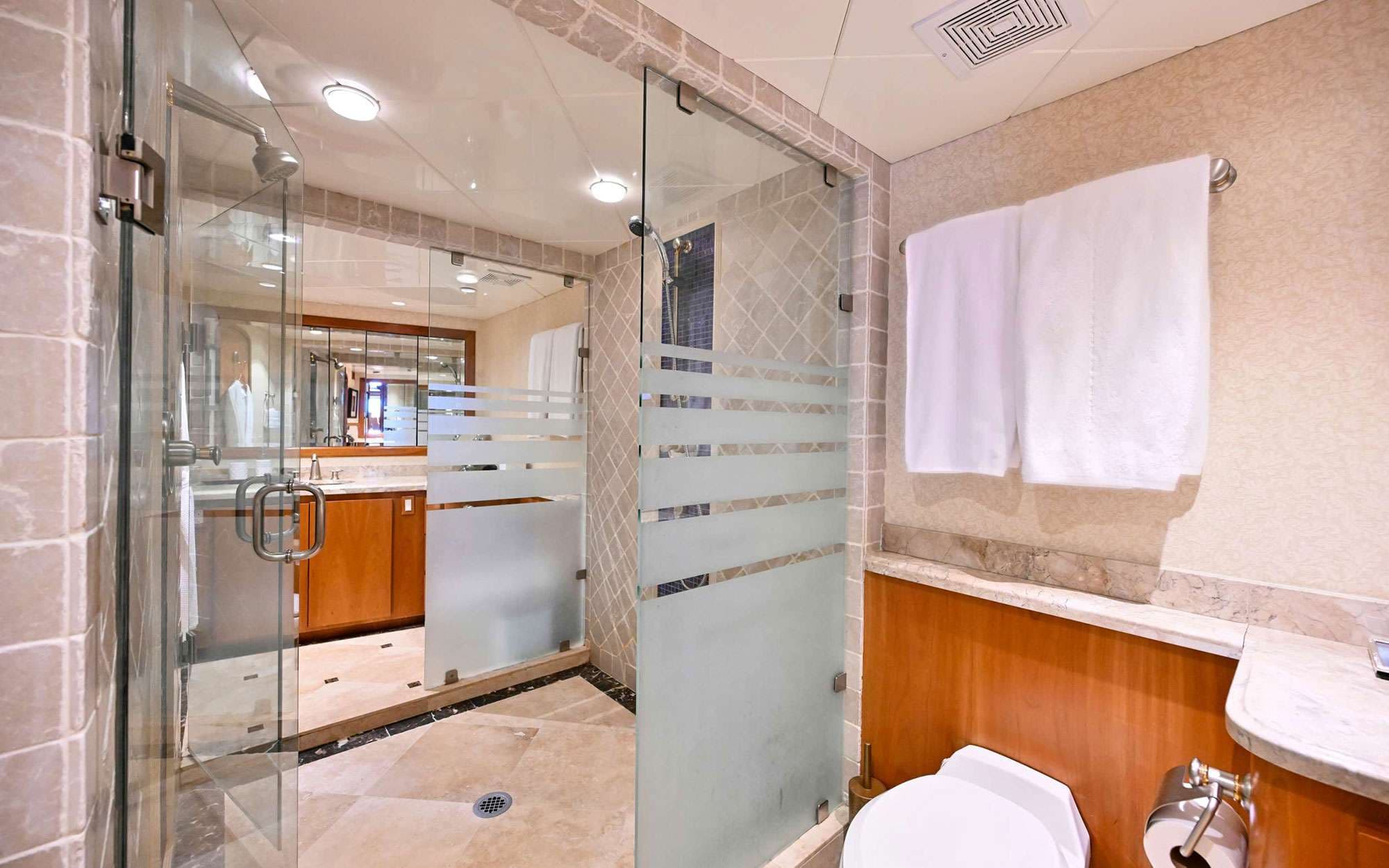 Master ensuite