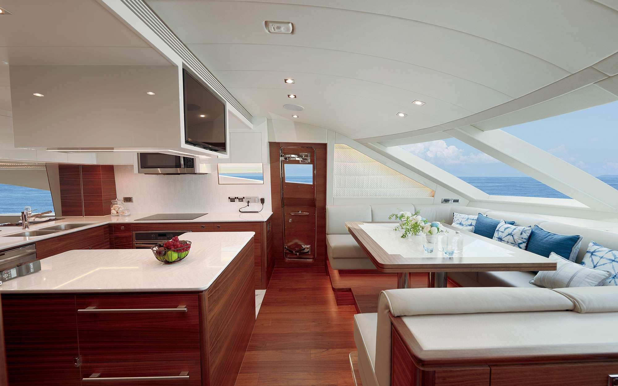 Galley w/ kitchenette dining