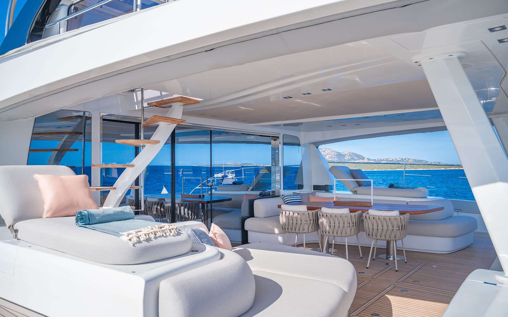ZENIT- Main deck aft