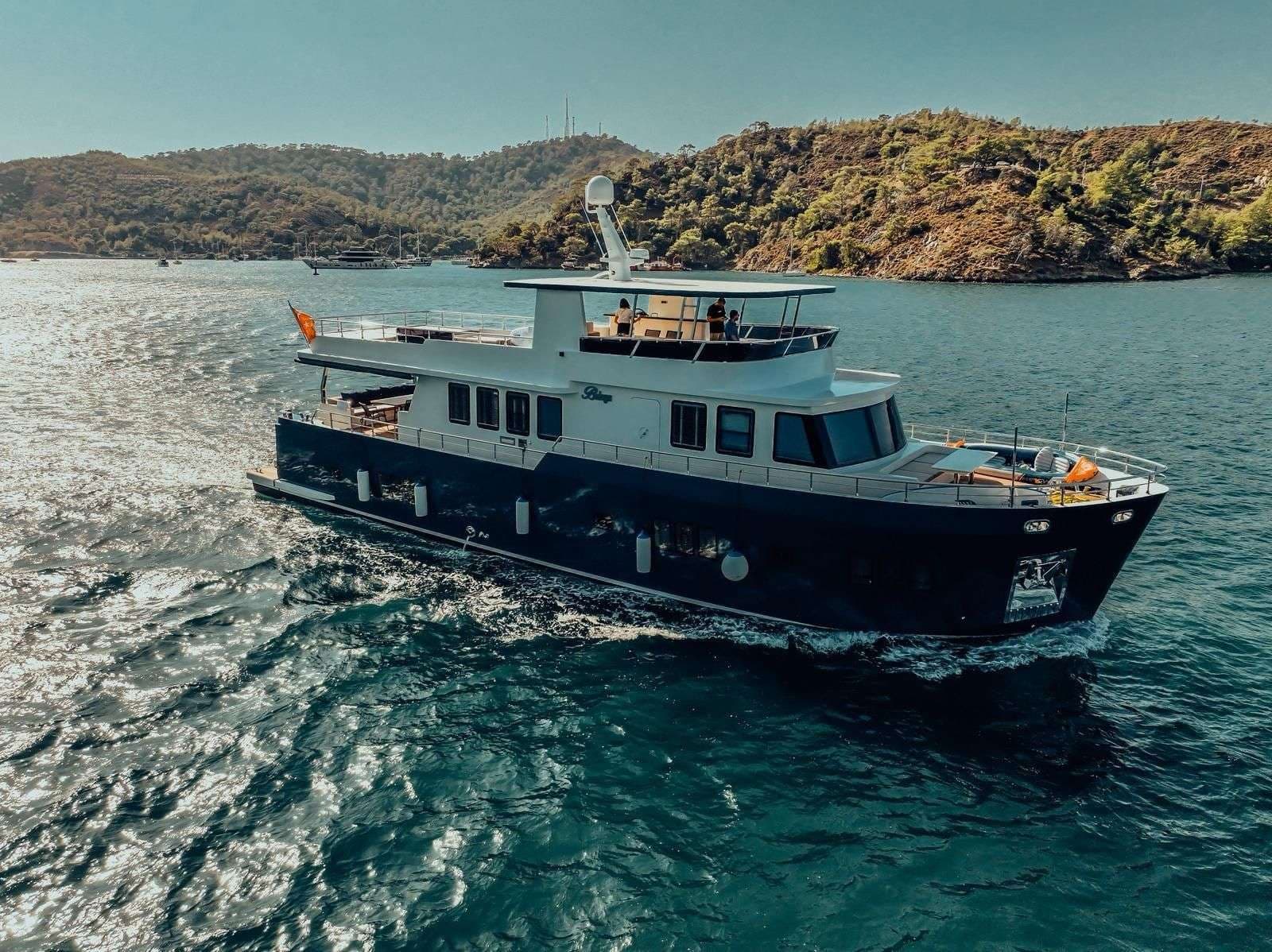 BELUGA – Custom