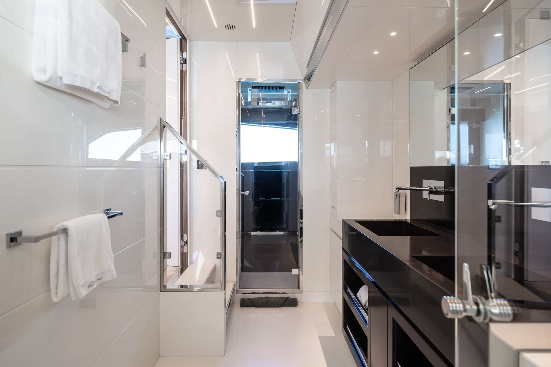 HP6 - Master ensuite - 2024