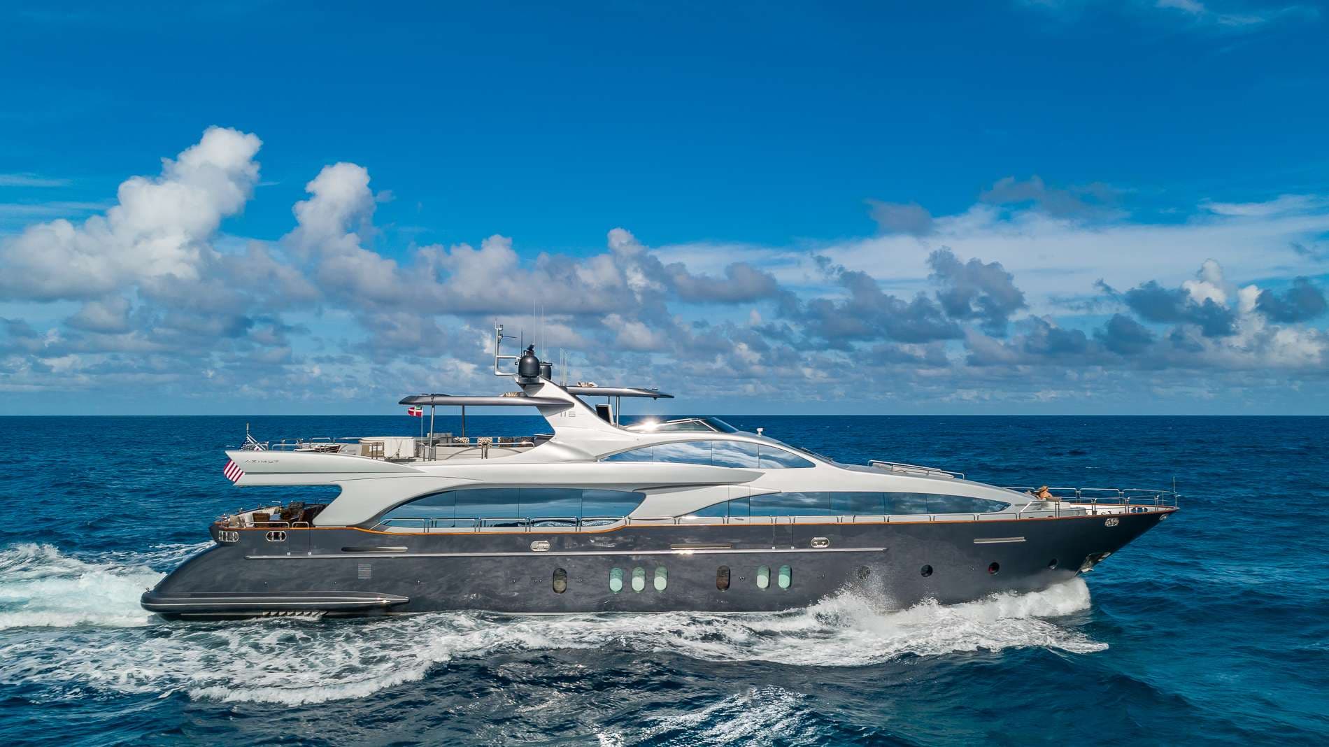 TAIL LIGHTS – Azimut