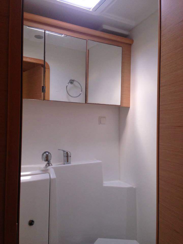 wc and shower