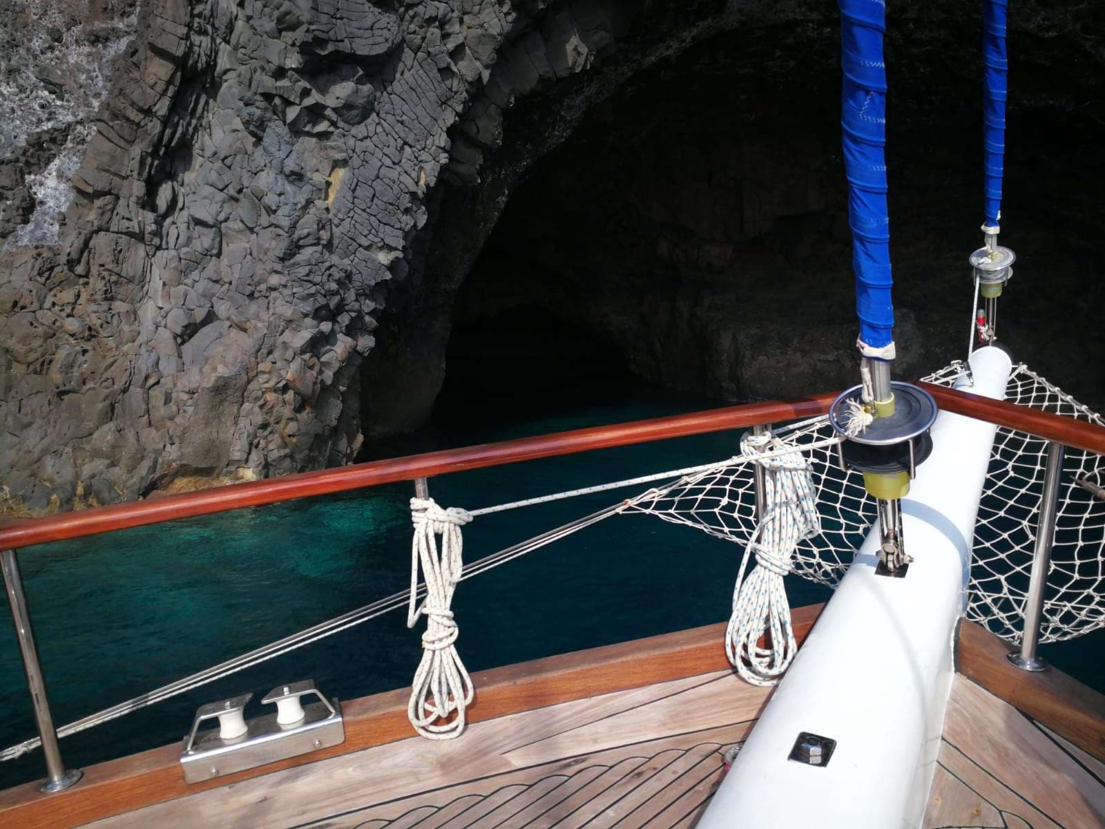 Gelidonya
