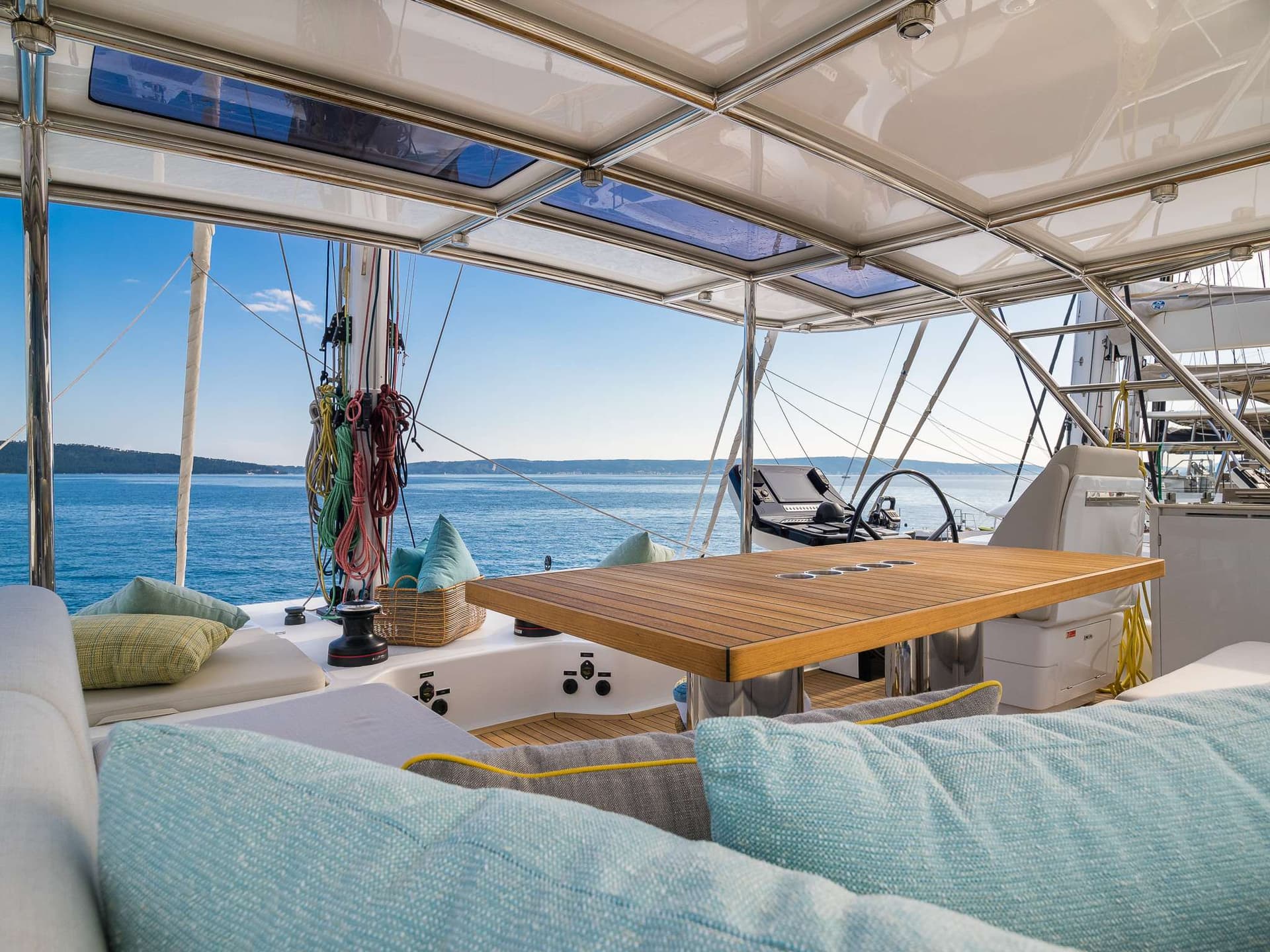 Sunreef 50 ZARA flybridge