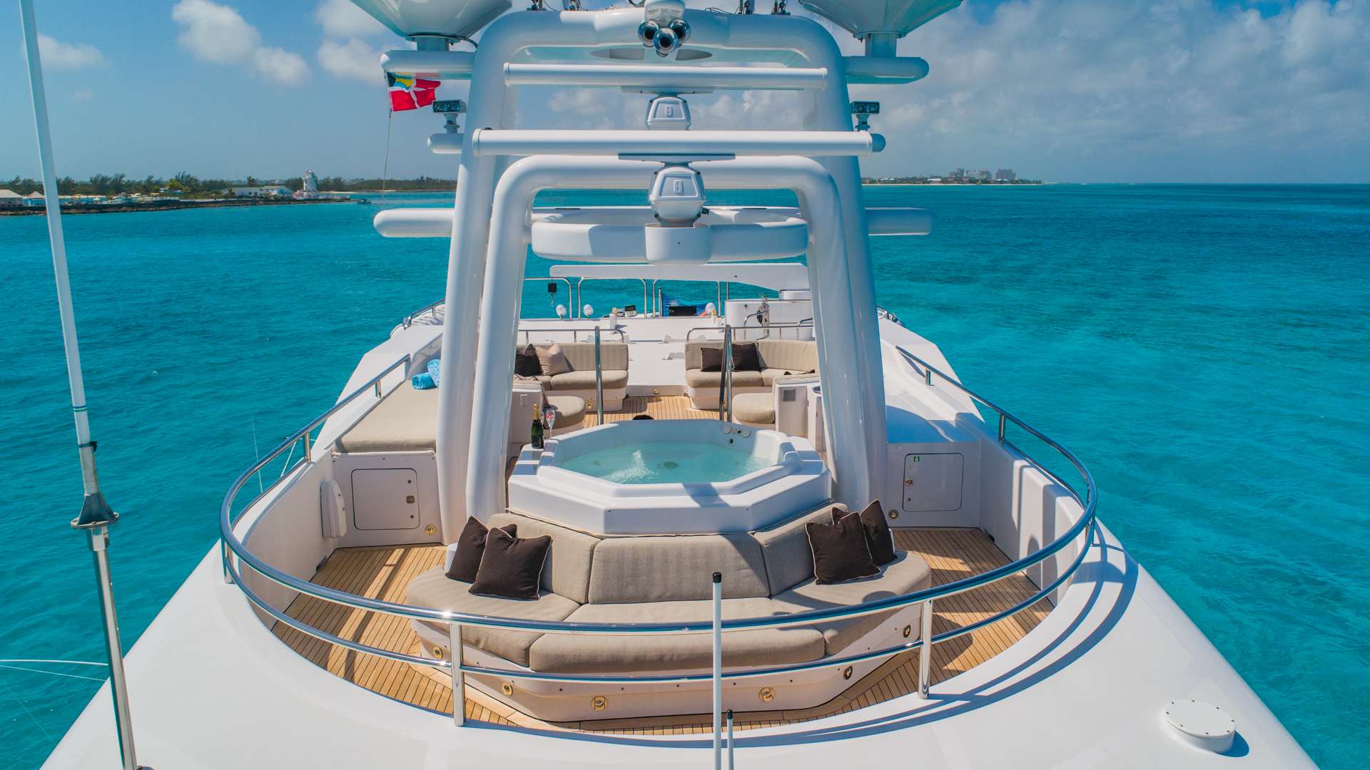 Sun Deck with Jacuzzi