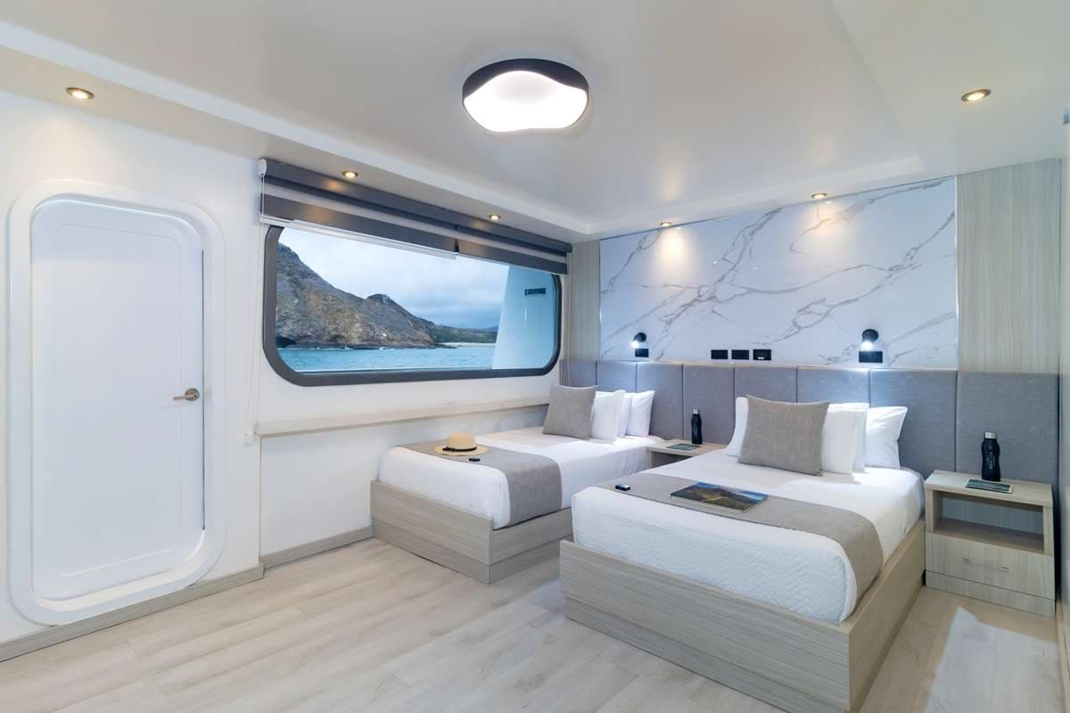 Balcony cabin twin