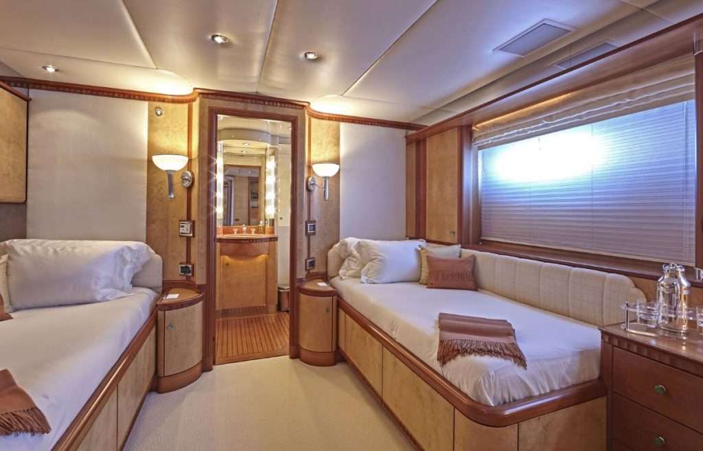Twin cabin