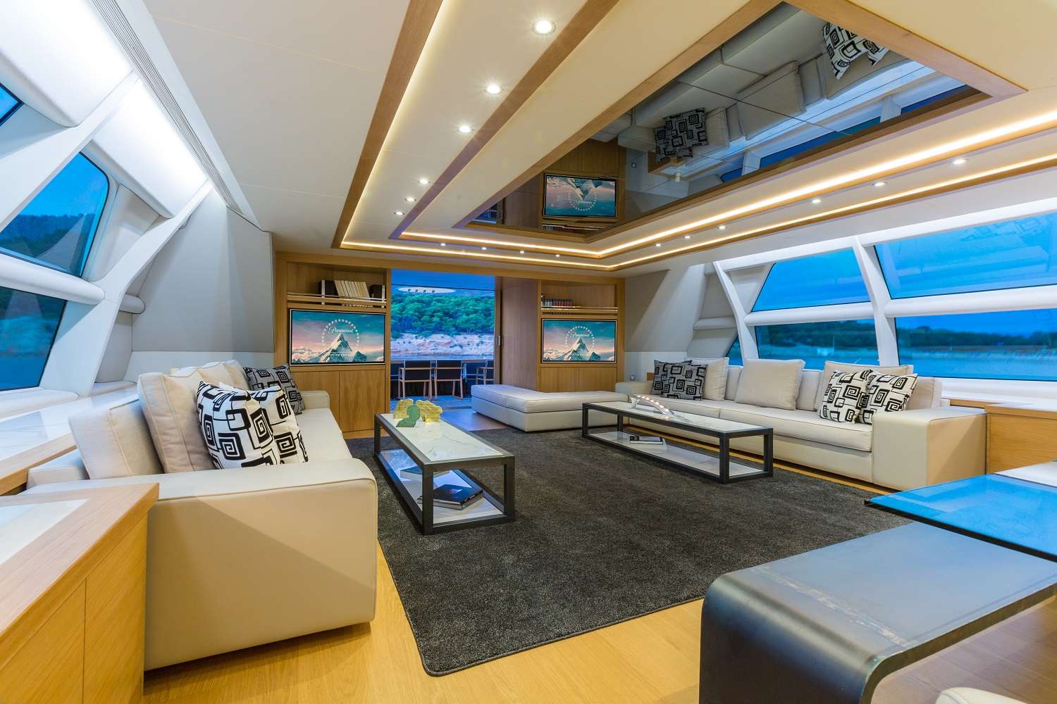 Salon other view
