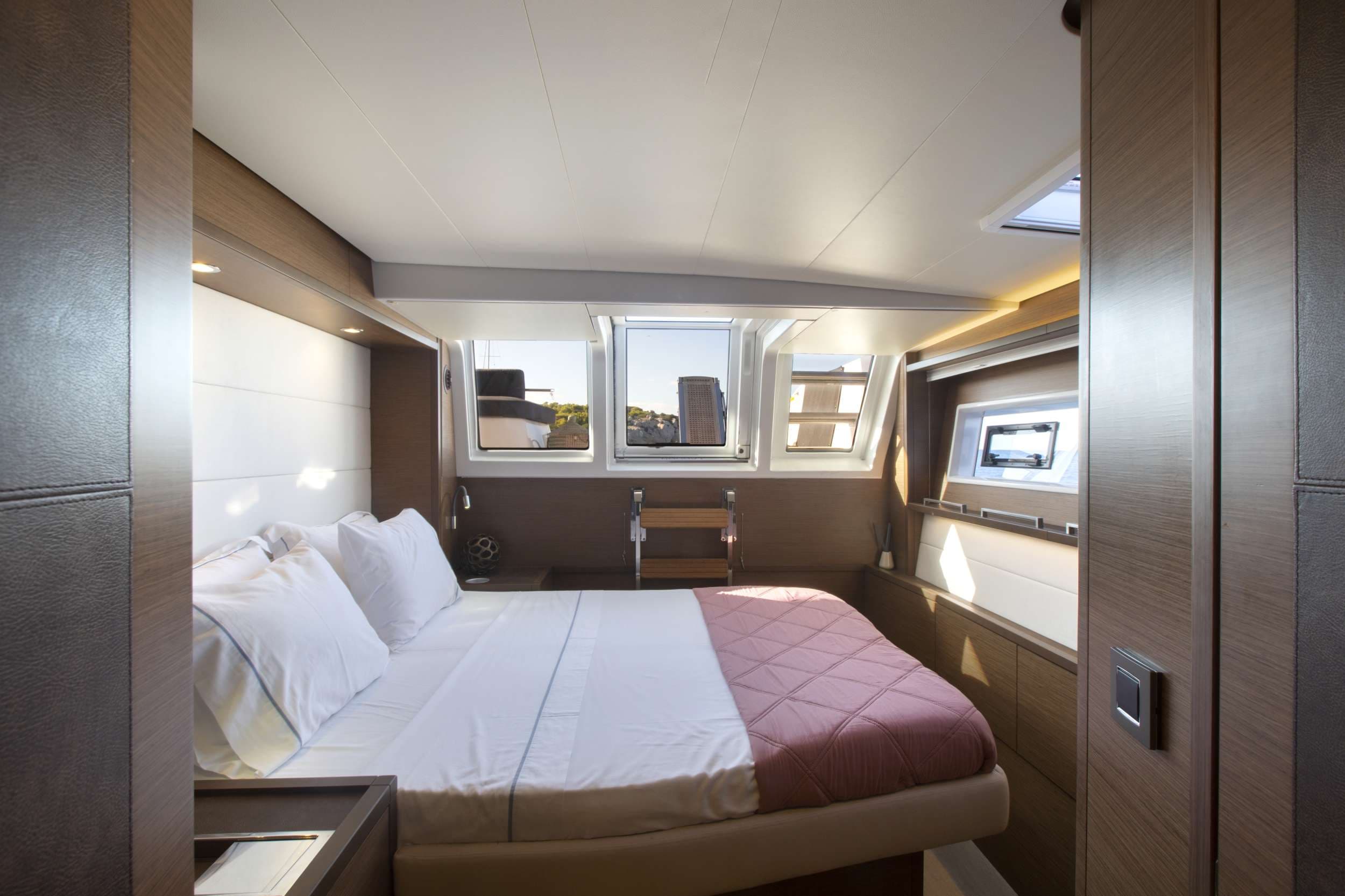 Double cabin I