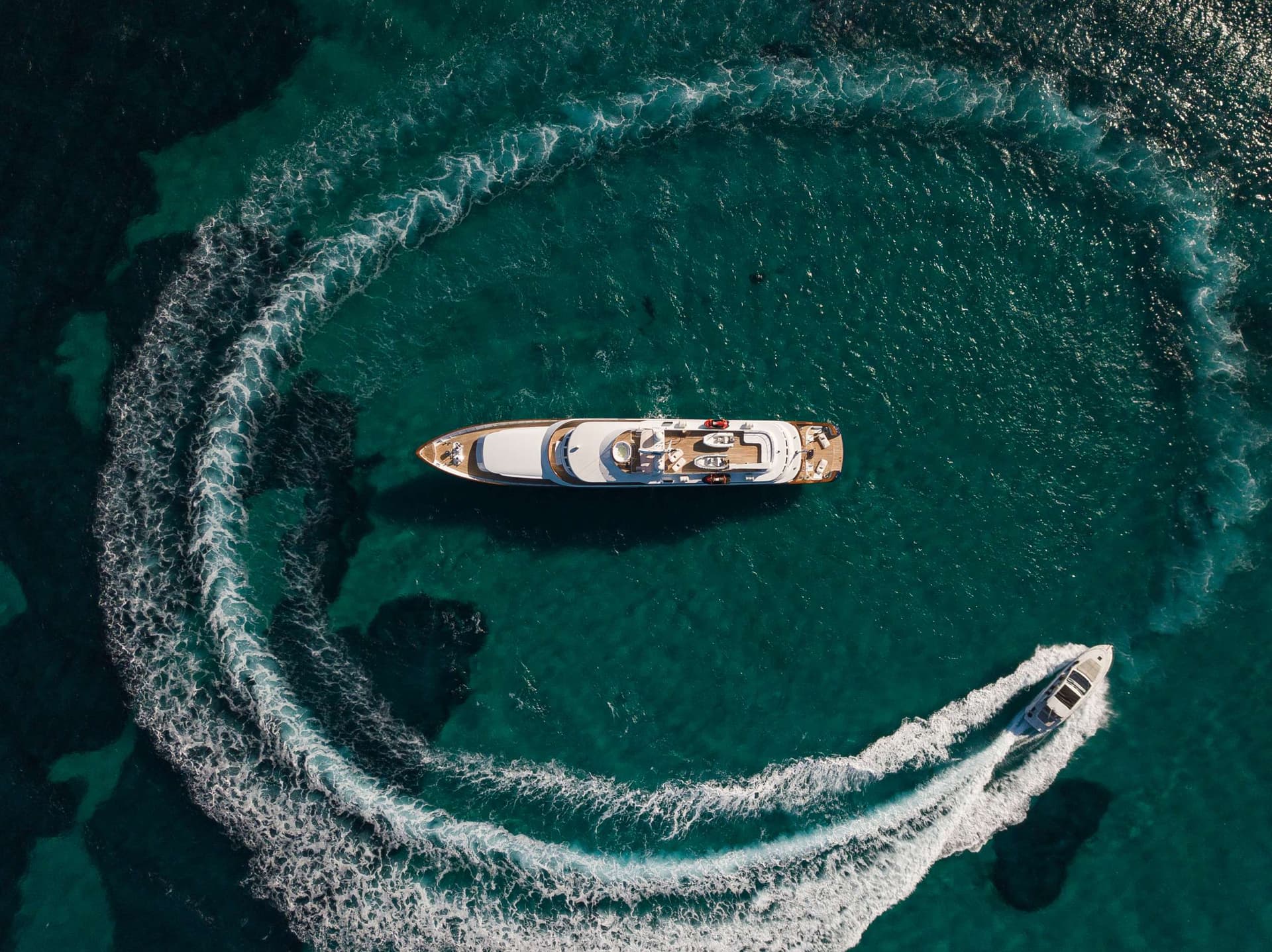Aerial & Shadow boat "BONITA"