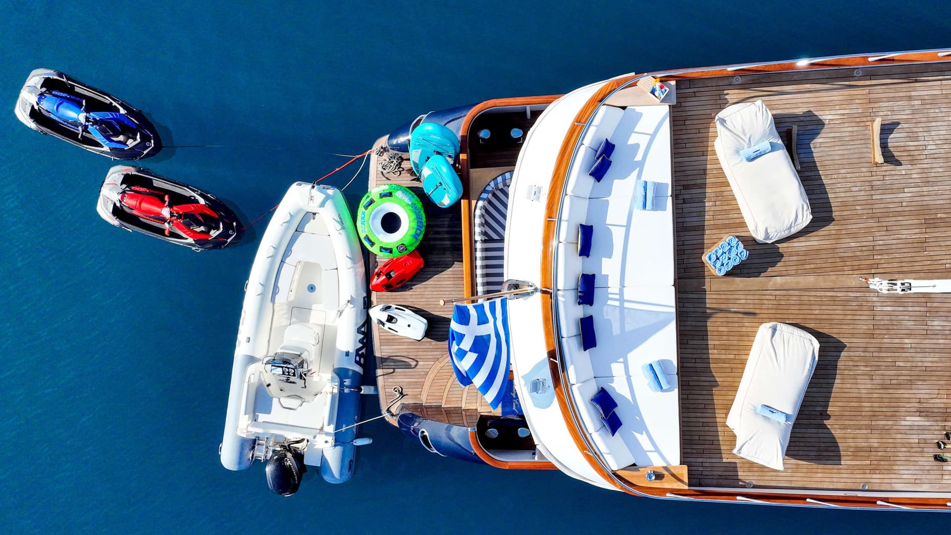 Aerial view & Water toys