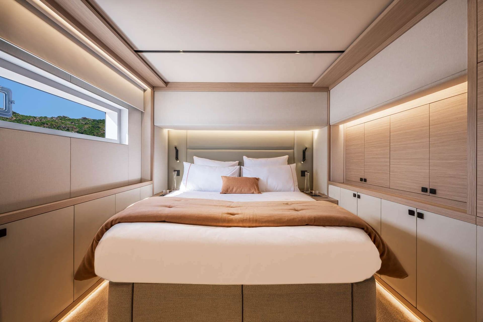 Double Cabin