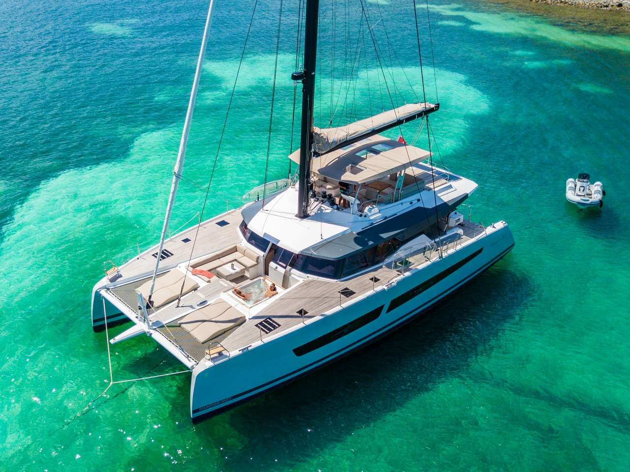 Azure – Fountaine Pajot