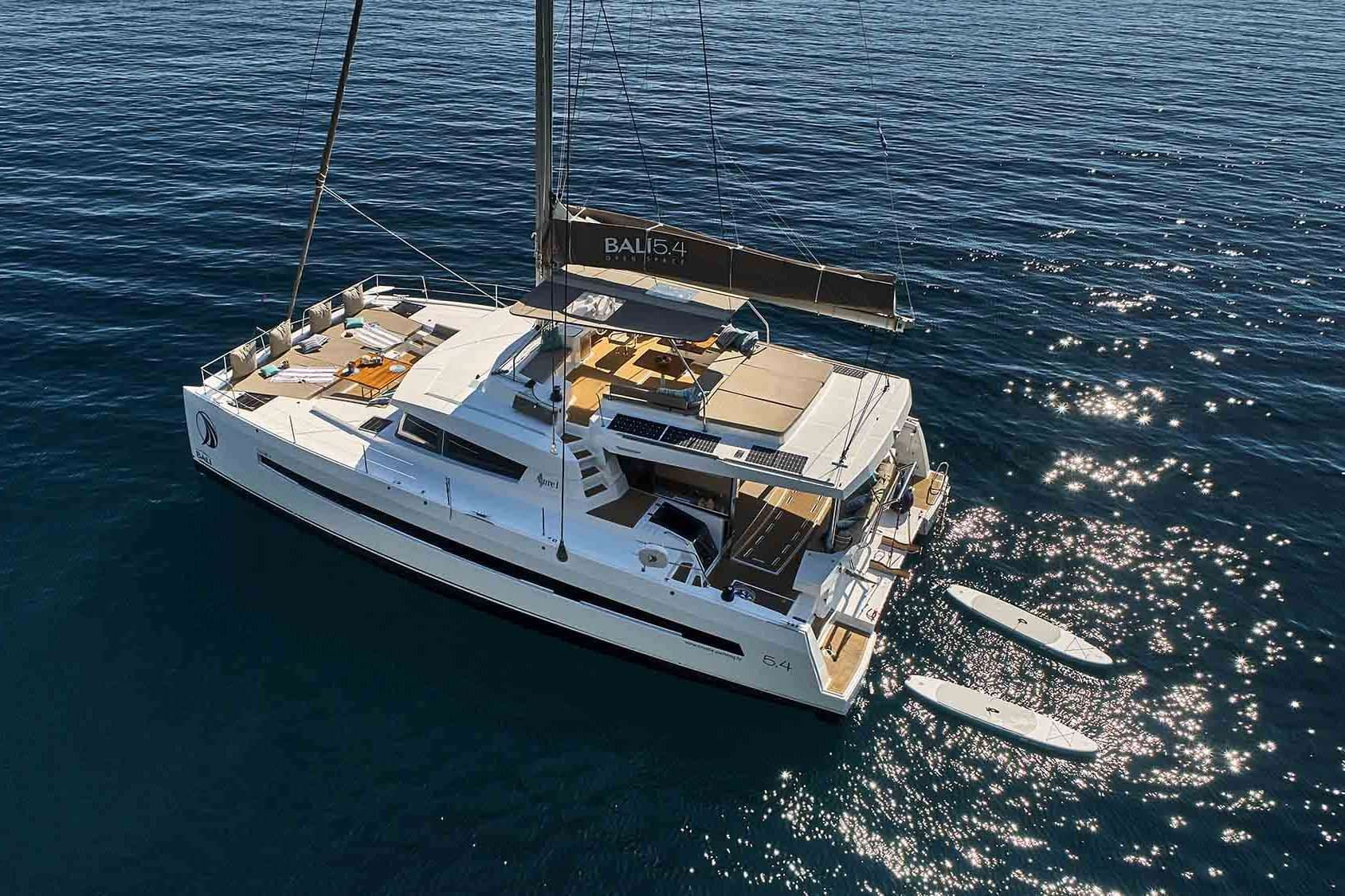 Motek – Bali Catamarans