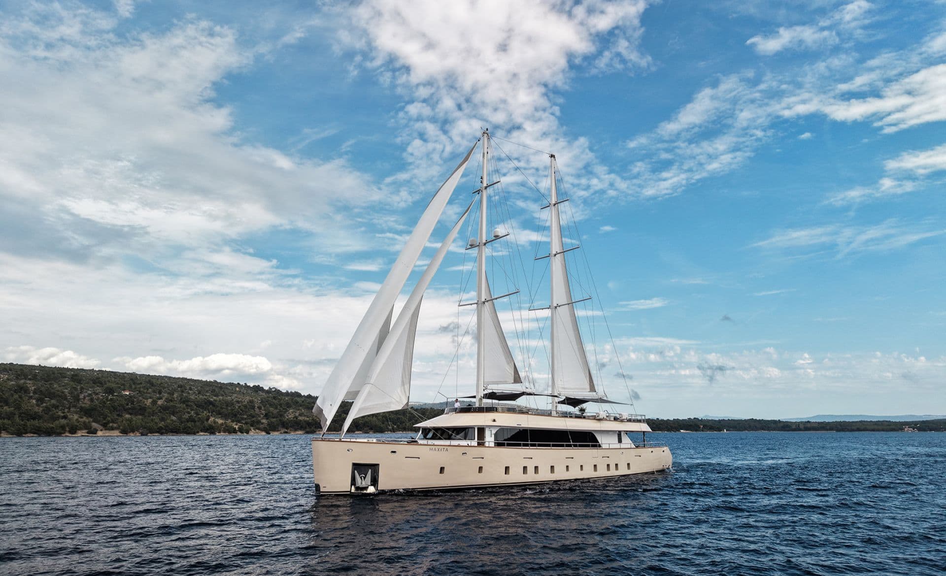 Maxita – Custom