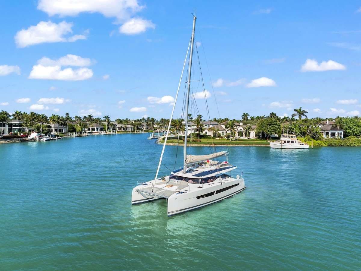HALCYON – Fountaine Pajot