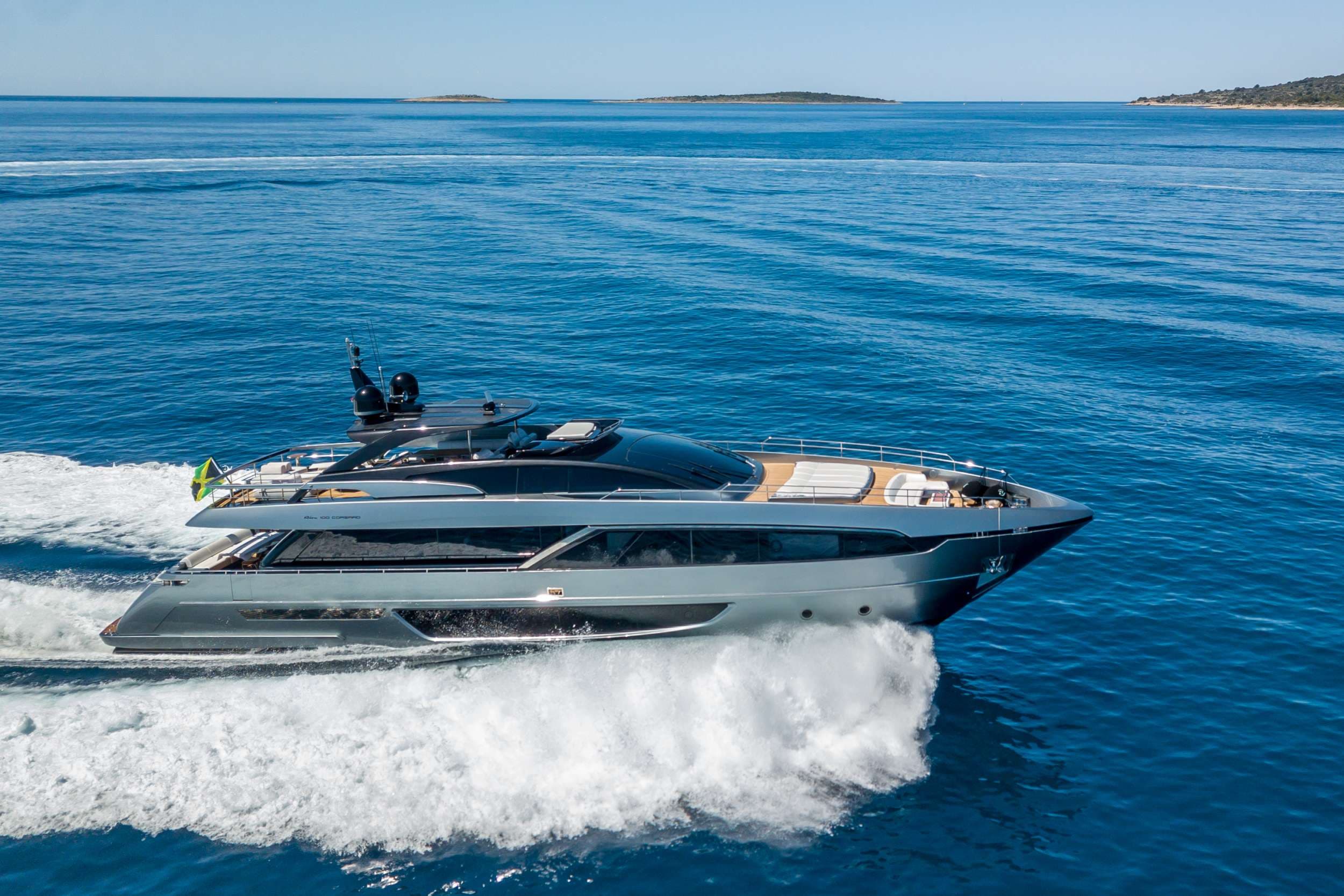 YOYITA II – Riva