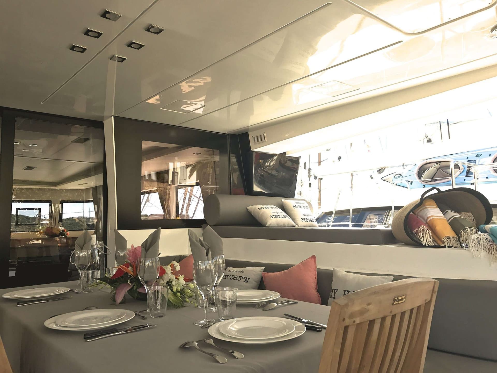 Cockpit dining area