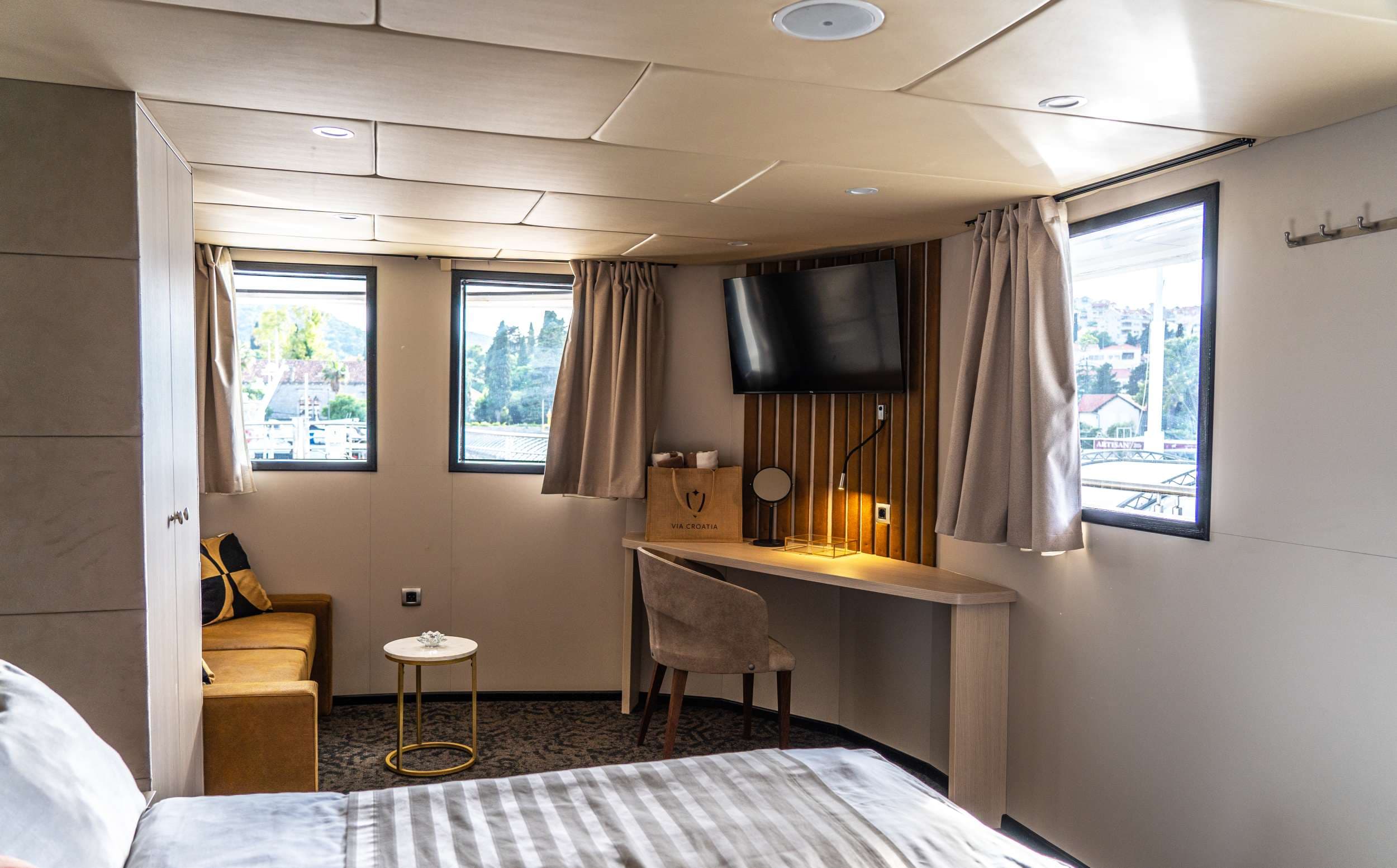 VIP Cabin