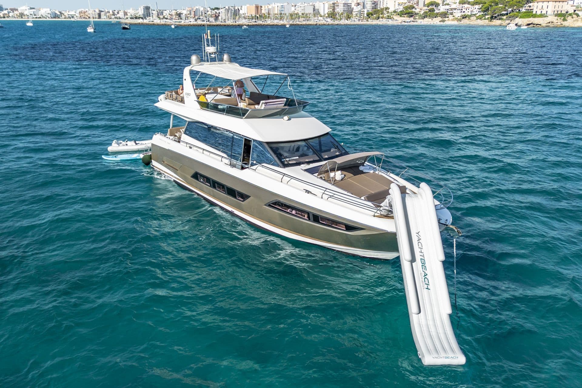 BLUE M – Prestige Yachts