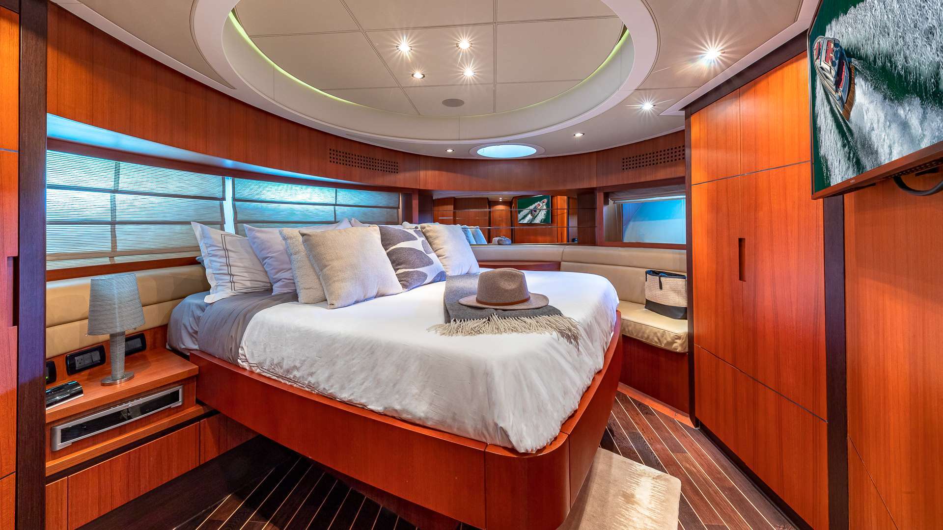 Pershing "Regal"