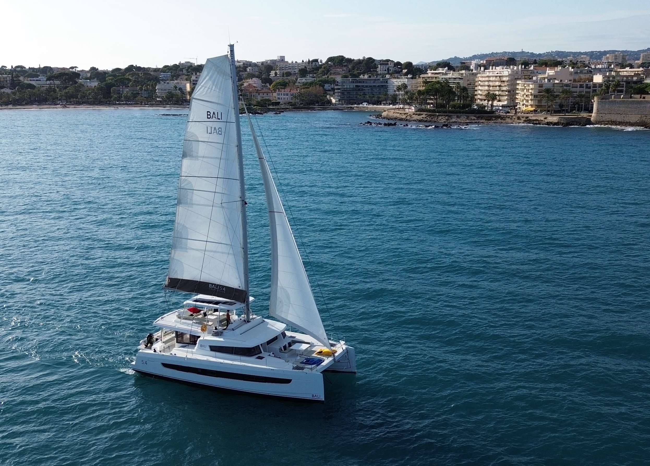 GALOE – Bali Catamarans
