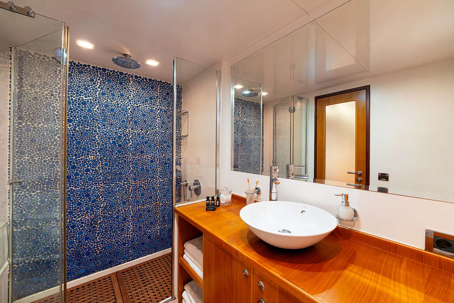 Master Cabin Bathroom
