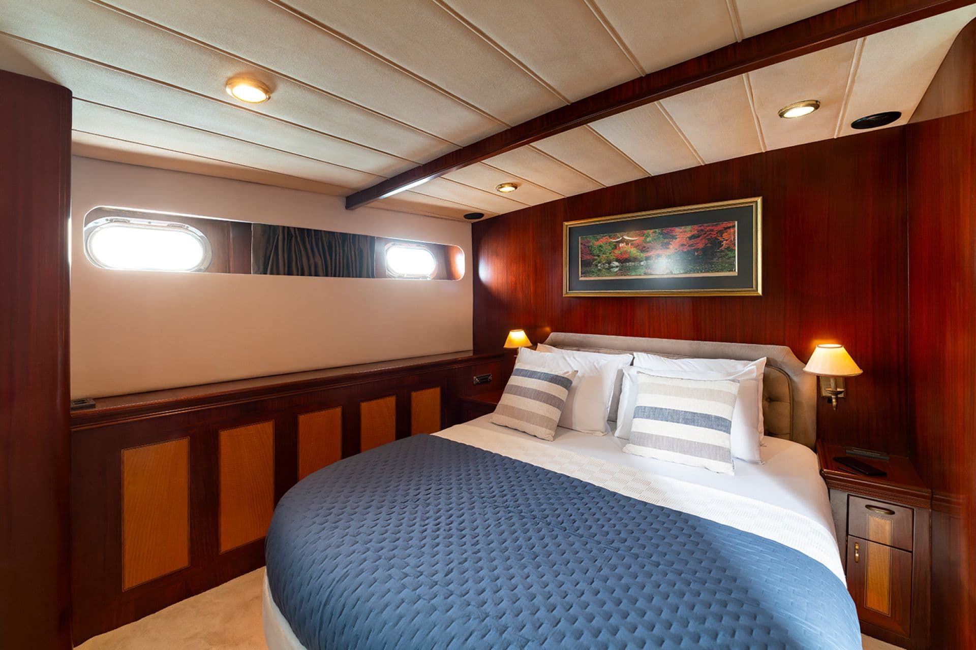 VIP Double Cabin One