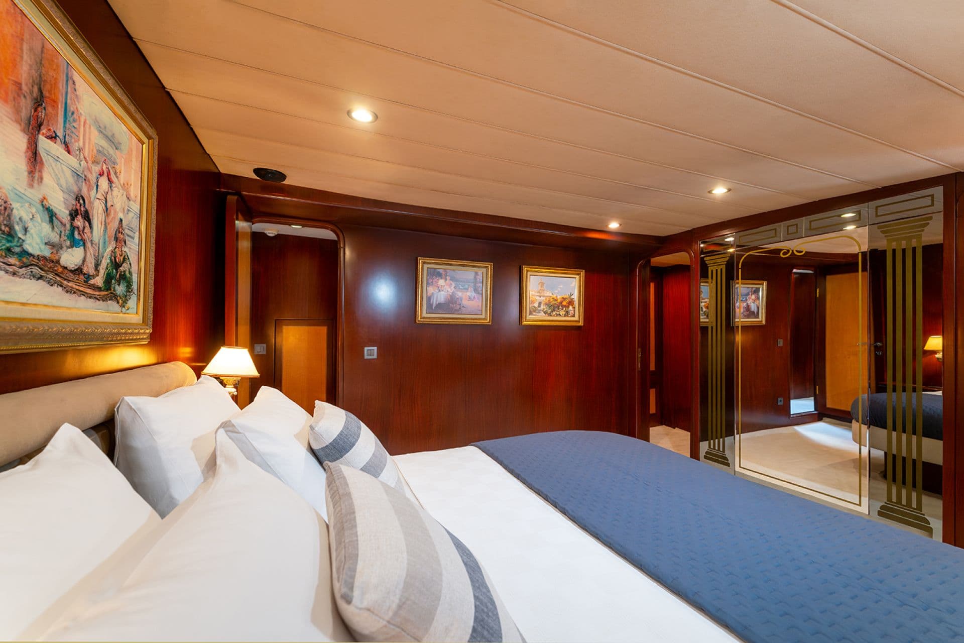 VIP Double Cabin Two