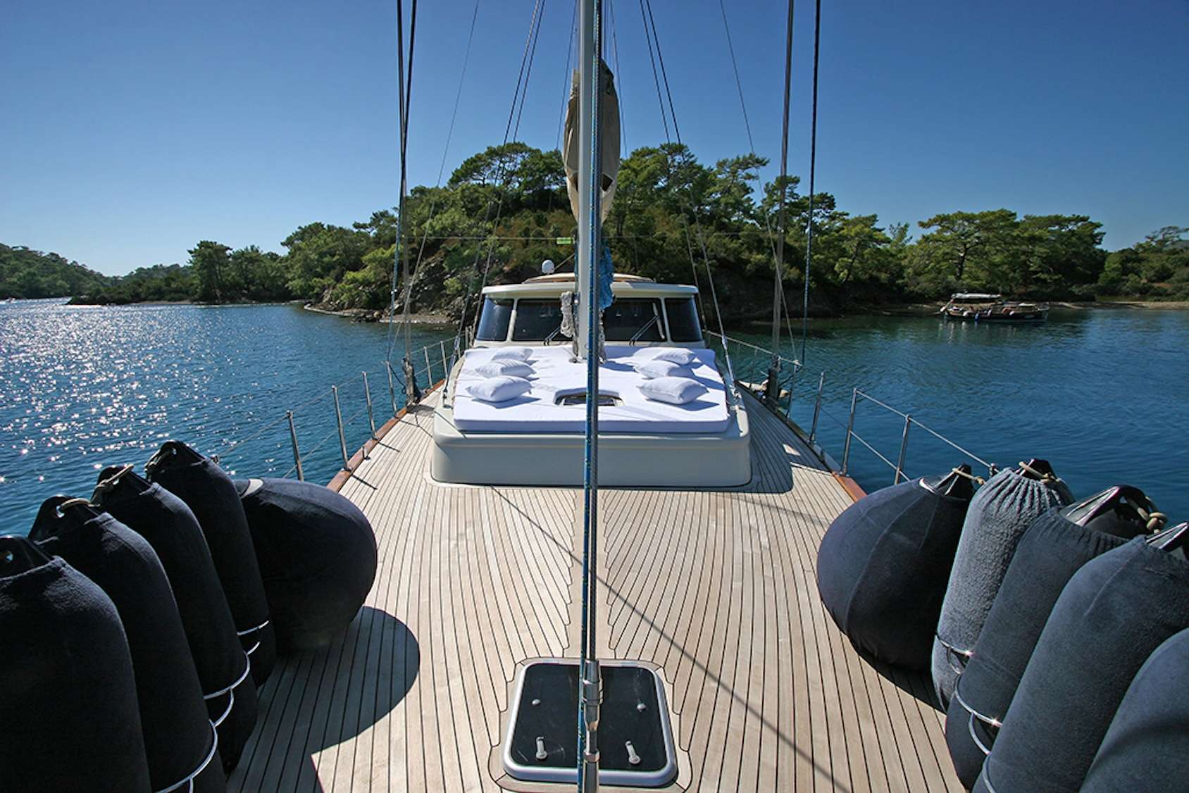 Forward Deck