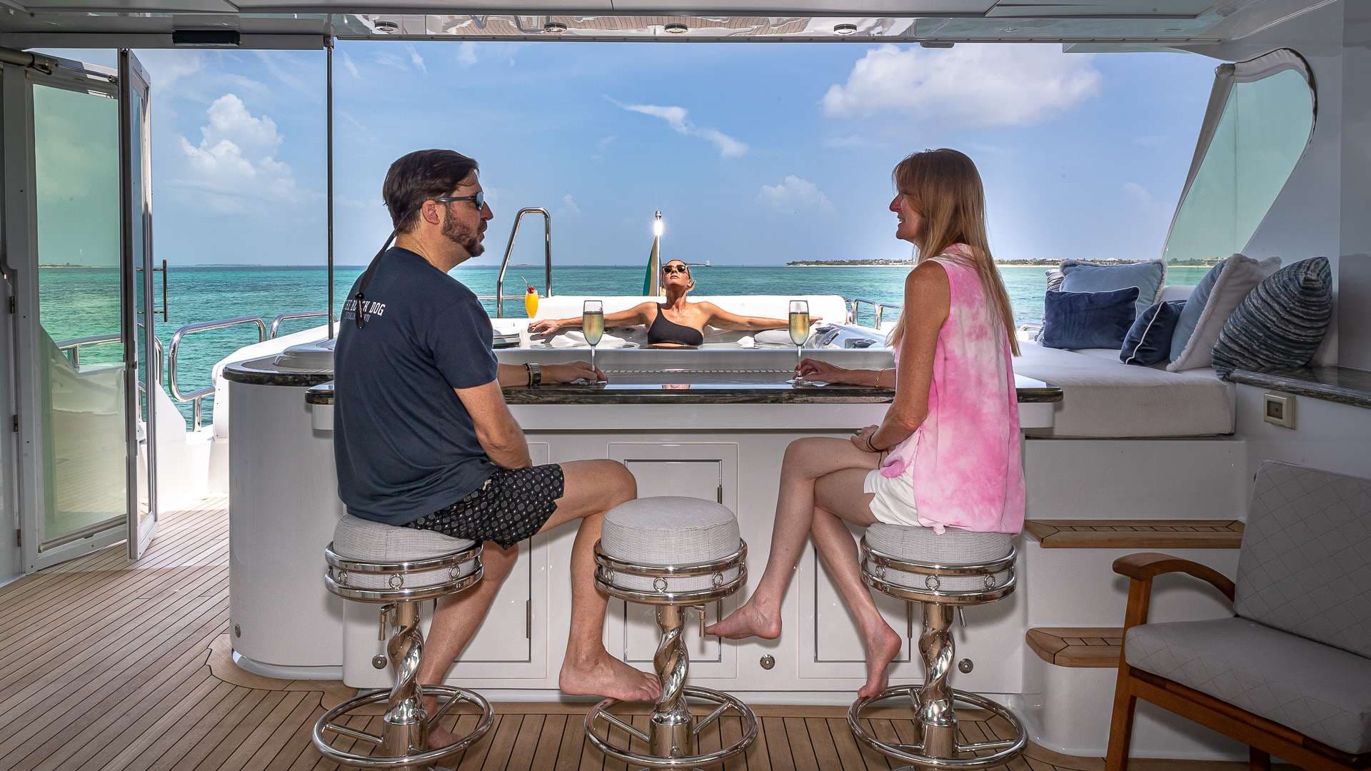 Jacuzzi Bar