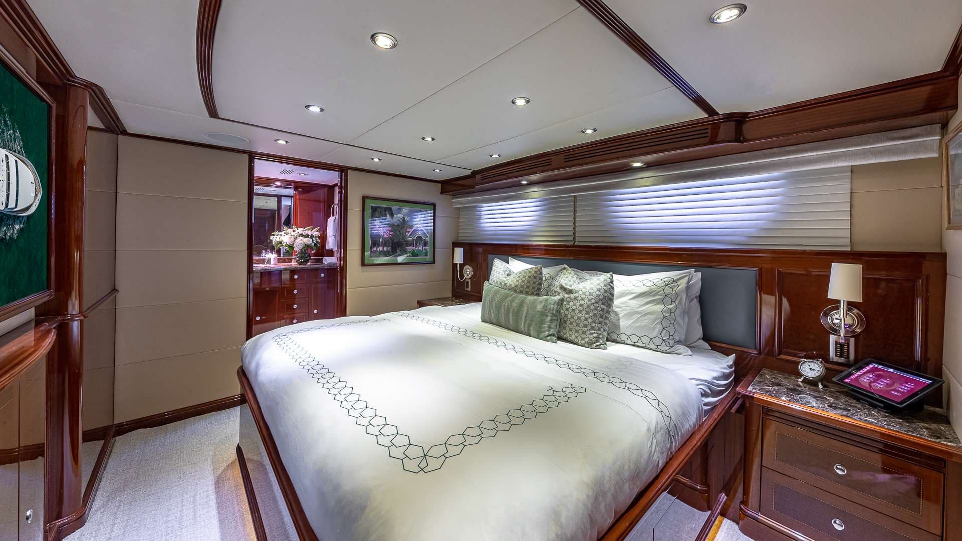 Identical King Guest Stateroom (Freeport)