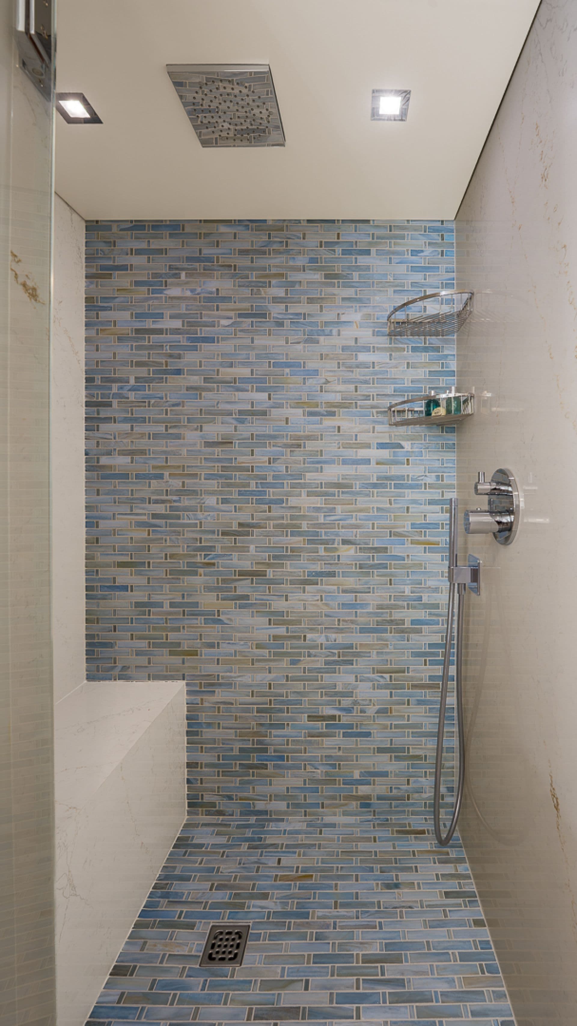 Master En-Suite Stand Up Shower