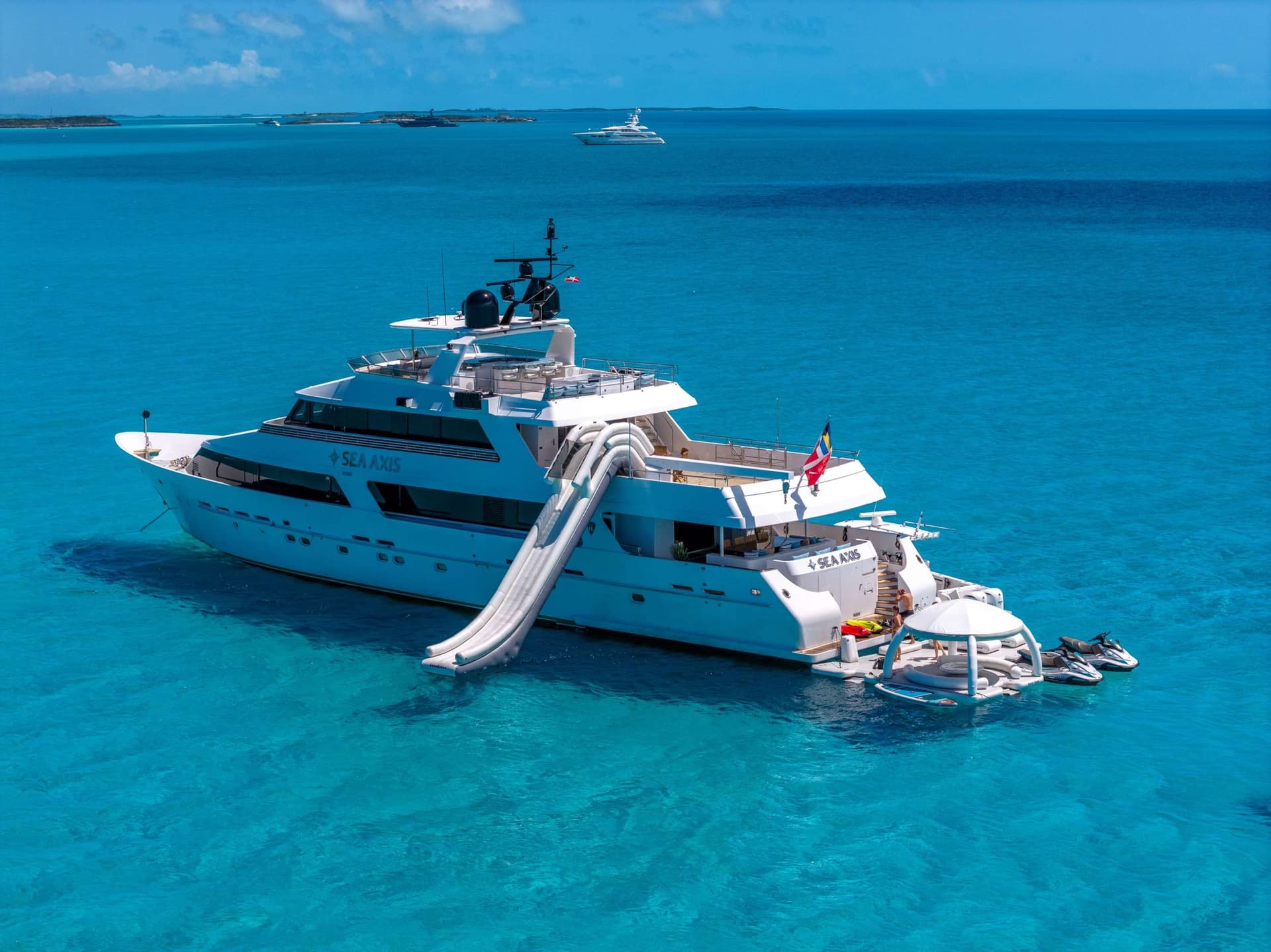 SEA AXIS – Heesen