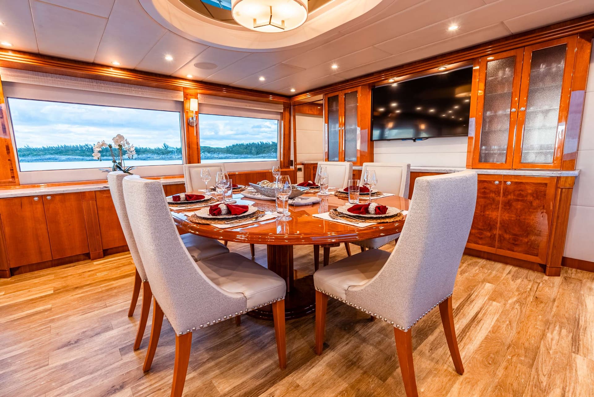 Formal Dining looking aft (Seats 6 Guests)