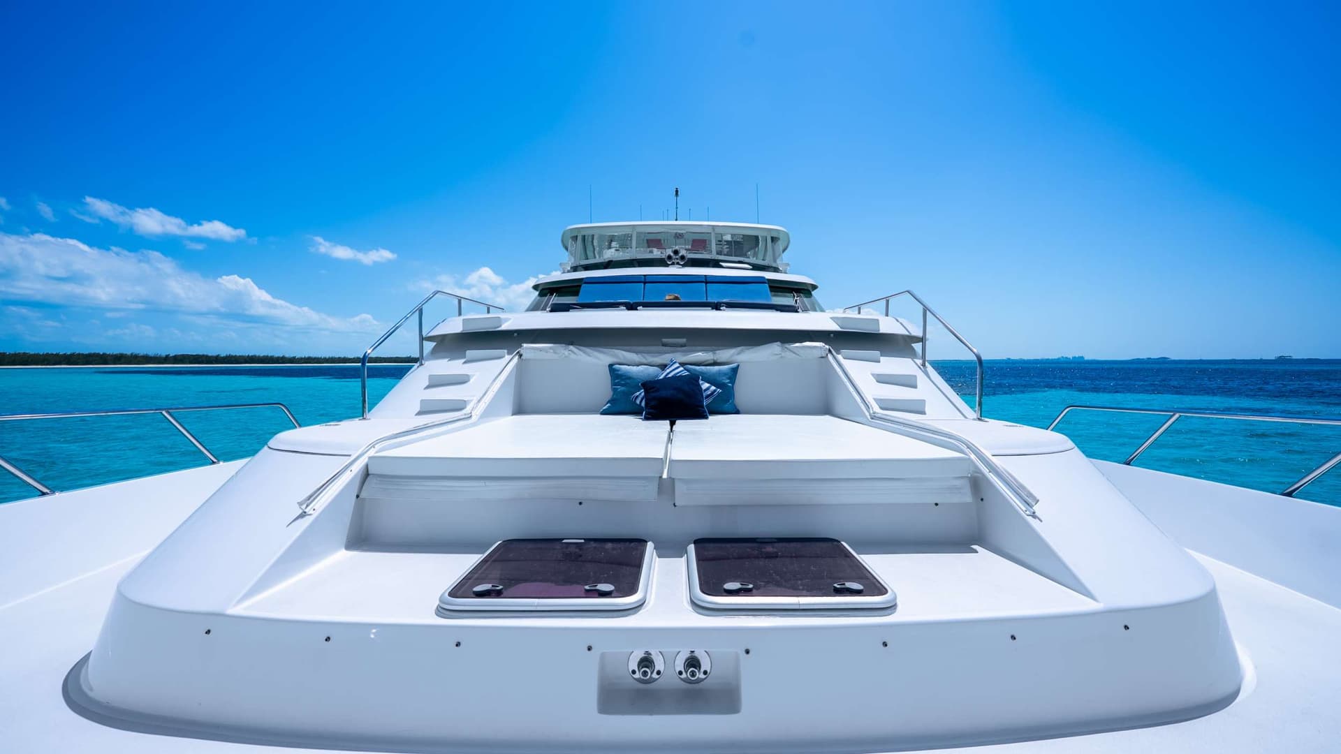 Bow Seating