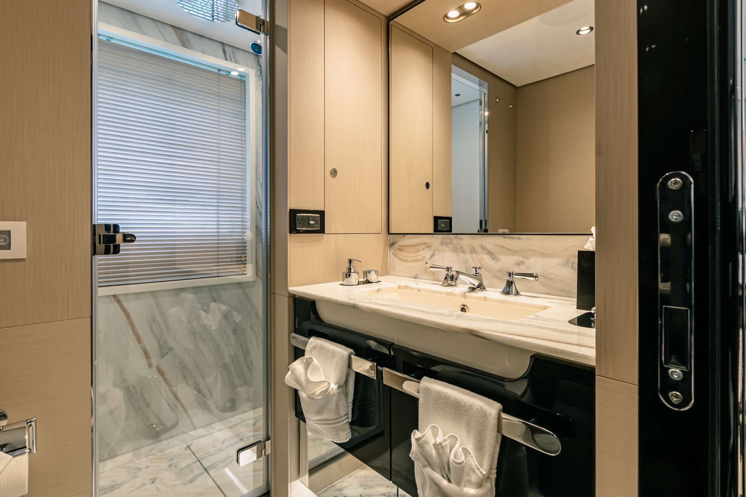 Port VIP Bathroom