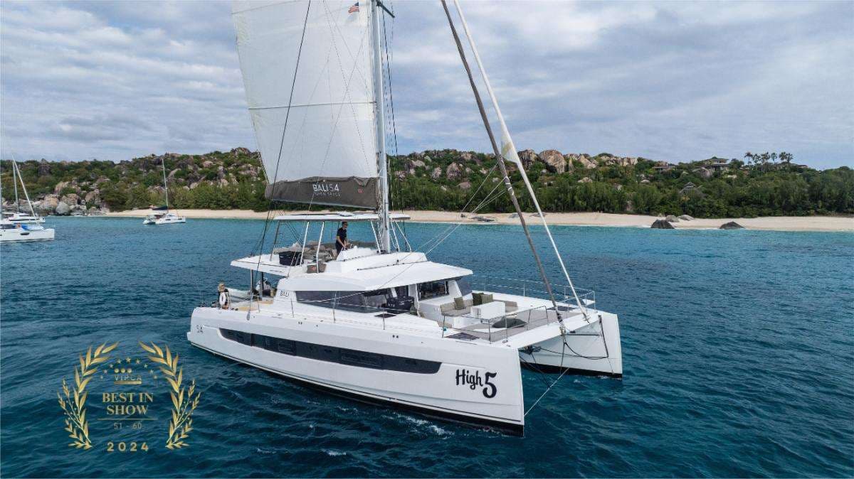 HIGH 5 – Bali Catamarans