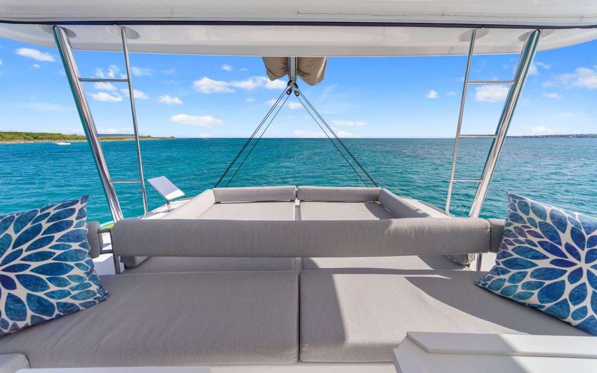 NAUTI DOGS 5.4