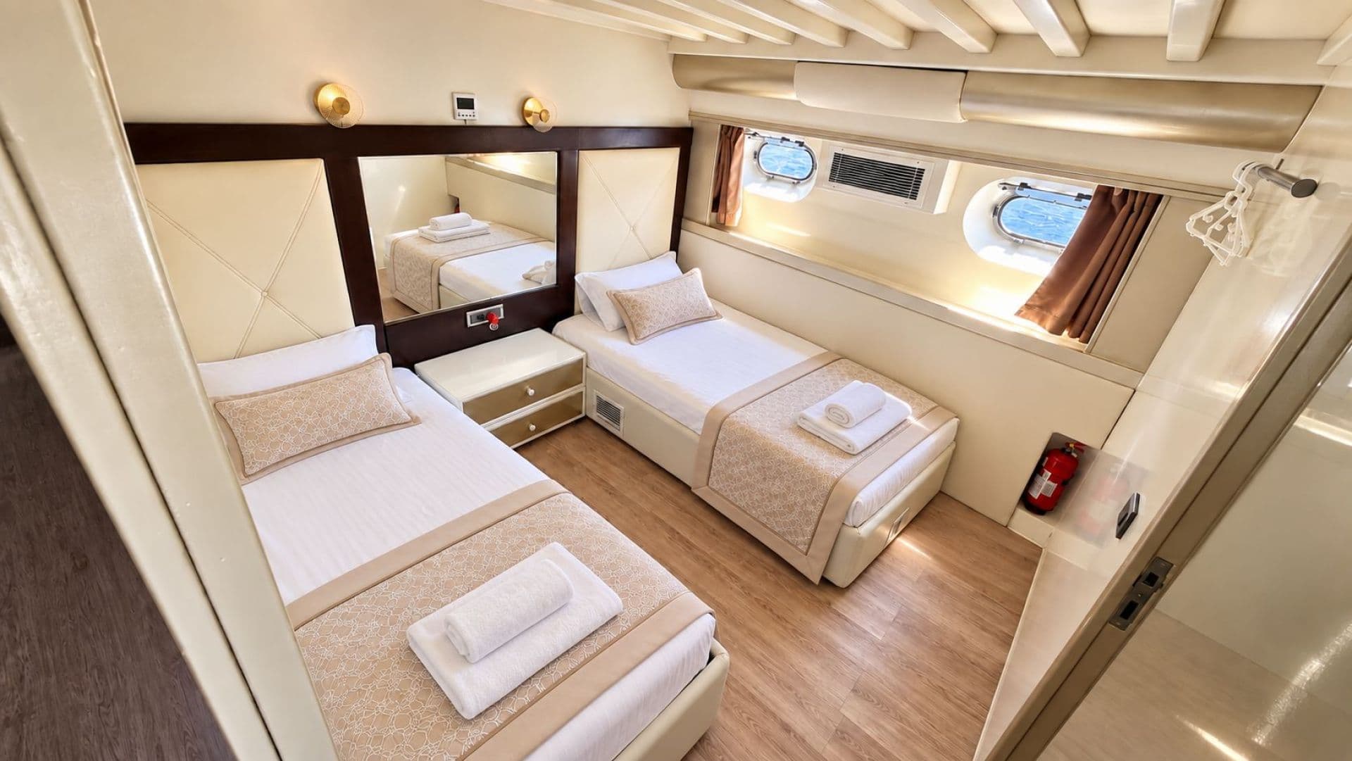 Twin cabin